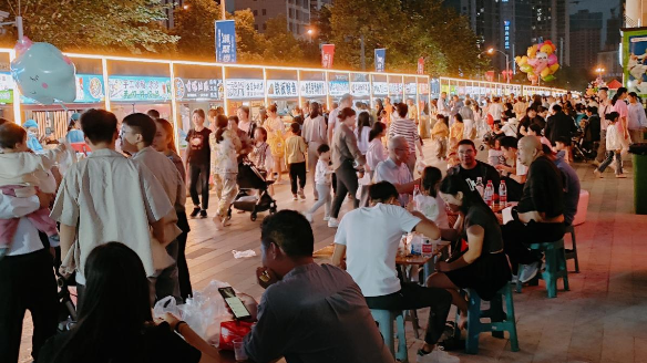 赛博体育·(saibo)官方网站城市广场获评首批湖南省夜间消费聚集示范区
